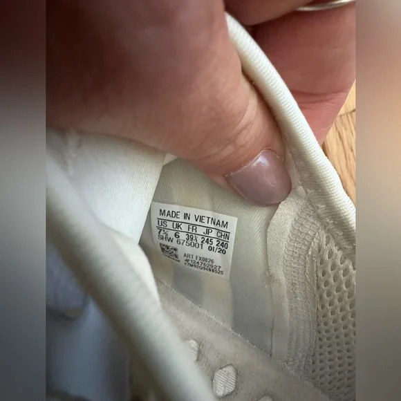 Adidas Women's NMD_R1 FX0826 Size 7.5 - Picture 9 of 10